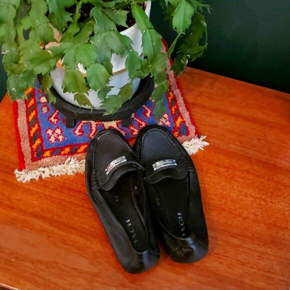 Coach Fredrica Loafers Size 6 - Picture 1 of 3